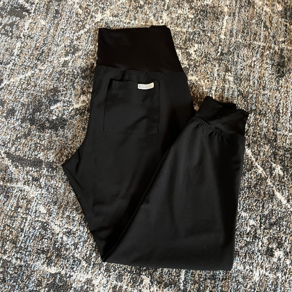 Med couture maternity scrub pants.